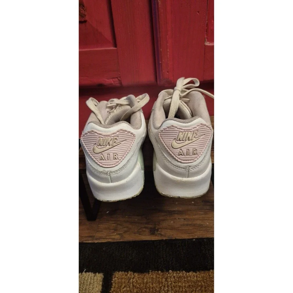 Nike Air Max Youth 7 Woman 7 90 LTR SE Easter White/Coconut Milk DQ0276-100 EUC